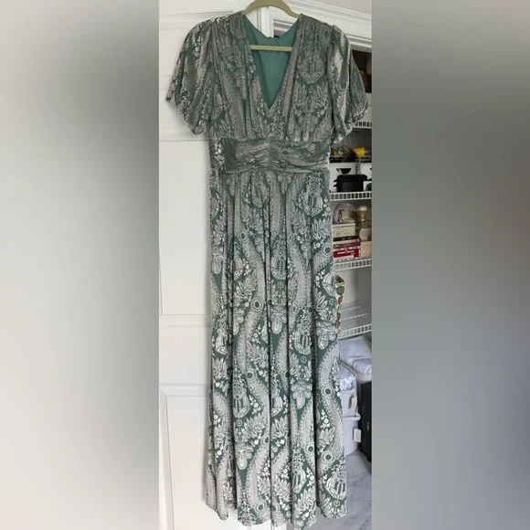 Baltic Born Leslie Velvet Sage Green Maxi Dress - Picture 2 of 3
